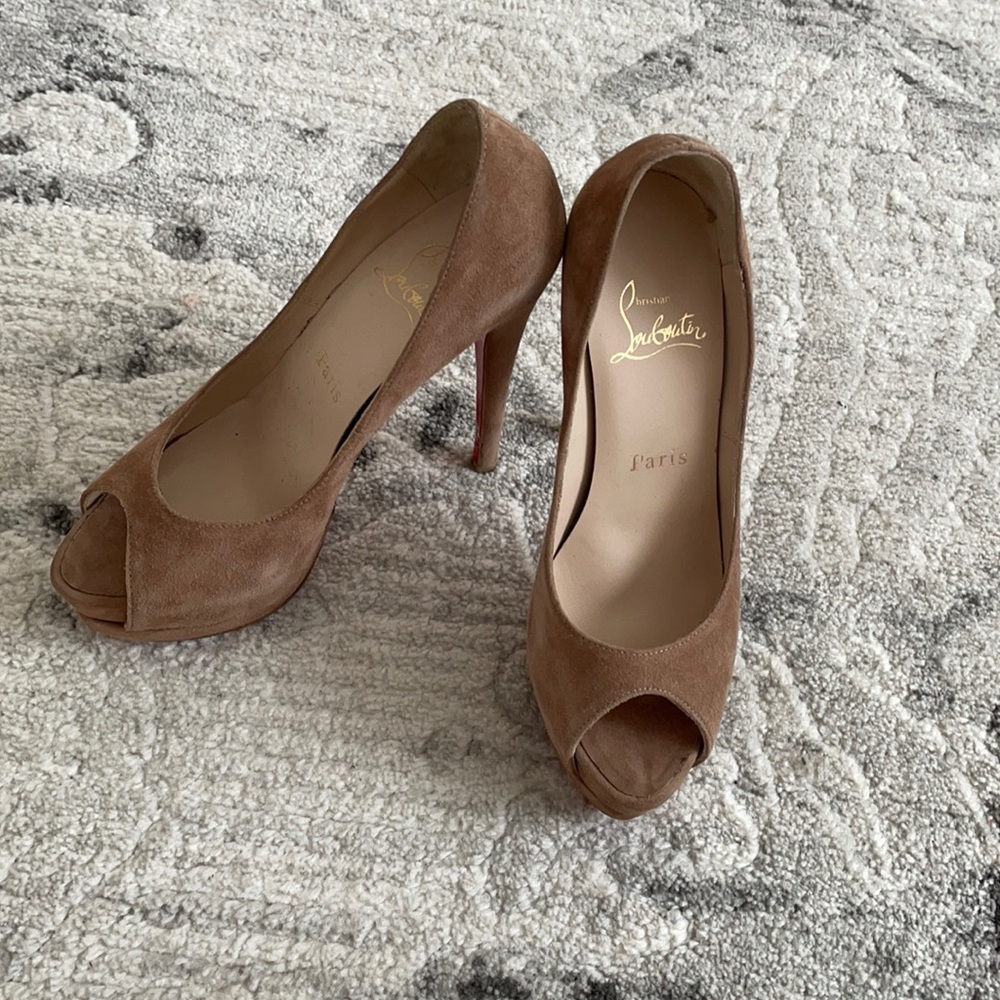 NEW never been worn Christian Louboutin shoes